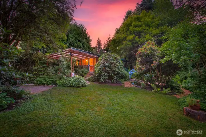 A garden escape between Snohomish and Woodinville