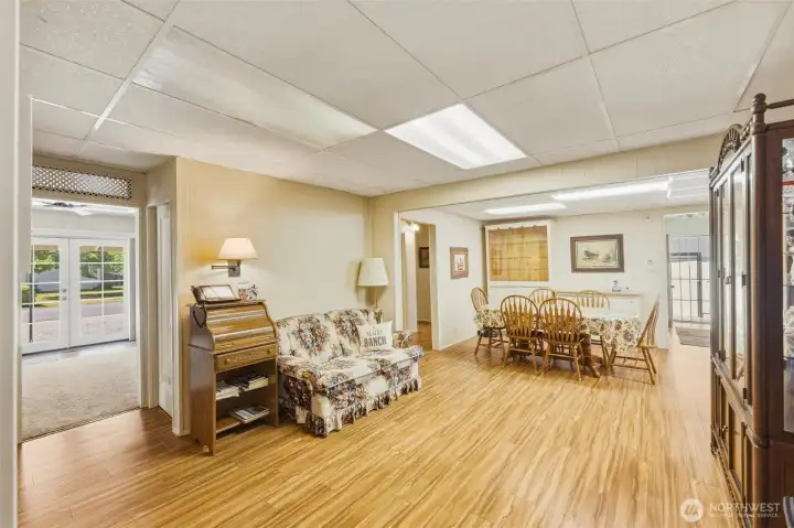 Diningroom and sitting area
