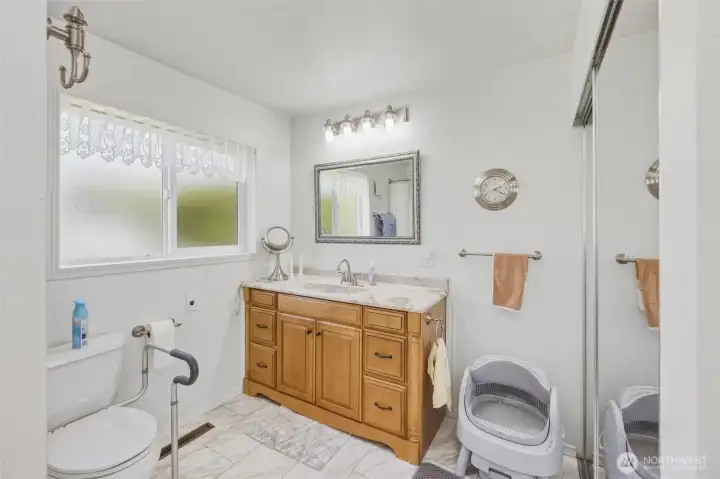 Full Bathroom