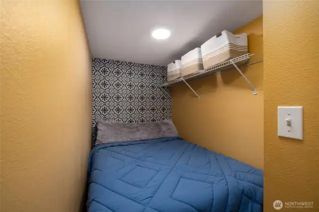 STUDIO ~ Sleeping Alcove !  Separate from the living area.