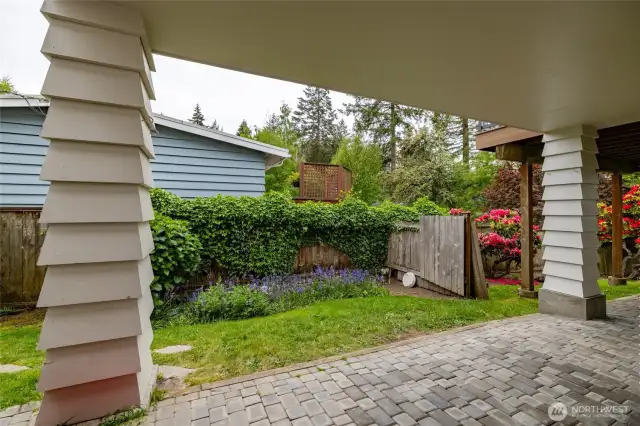 A Private space for the downstairs unit. Each has their own area and entrances.