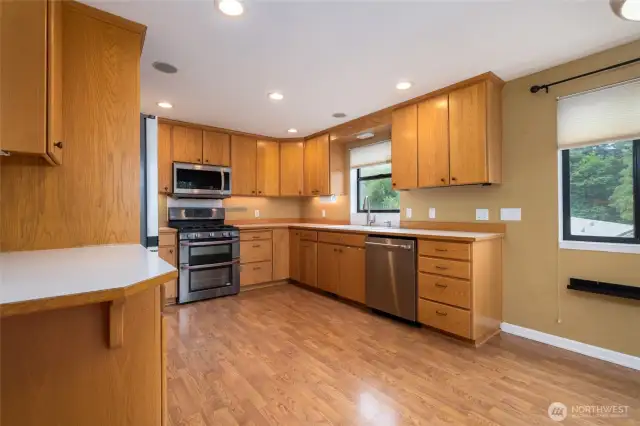 They don't make kitchens like this any longer. Real Oak Cabinets too !