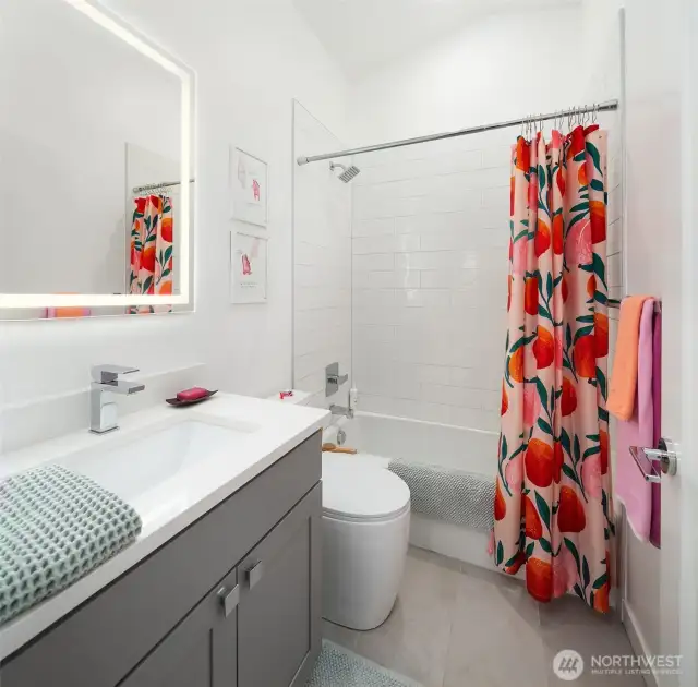 ensuite full bathroom on second floor.
