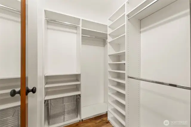 Primary Bed Walk-in Closet
