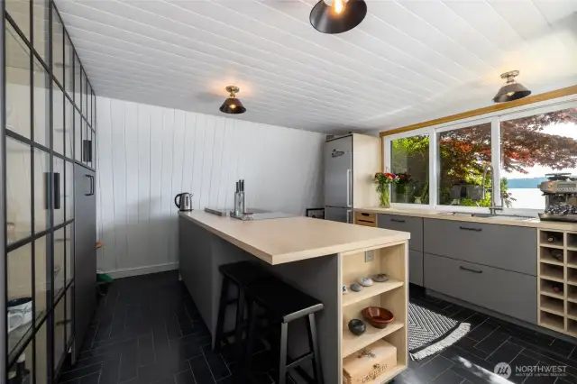 Beautifully Updated Kitchen!!!