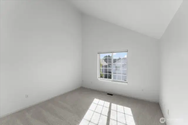 Large 2nd Bdrm-Cathedral Ceiling