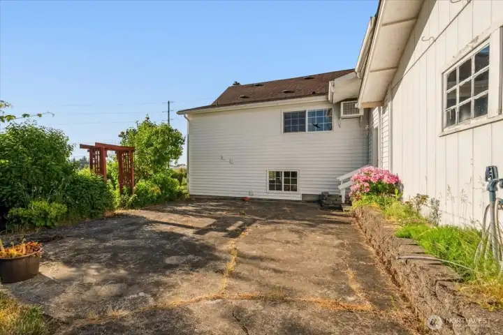 Private back yard patio