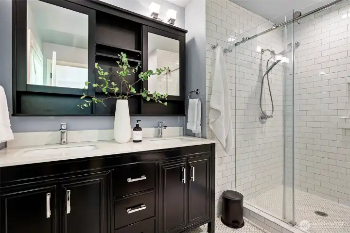 Primary bedroom bath. Primary bedroom bath.