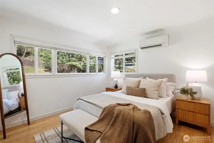 Second bedroom on main level. Second bedroom on main level.