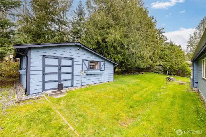 The large shed in back is great for additional storage or office space, artist's studio, workout space or...?