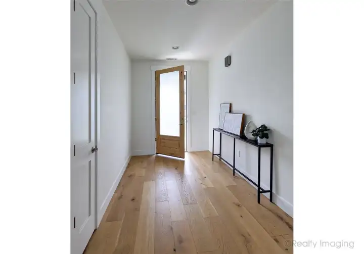 Entry, full glass door, high ceilings