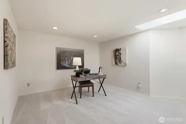 Loft/flex space for office, study, exercise, or hobbies