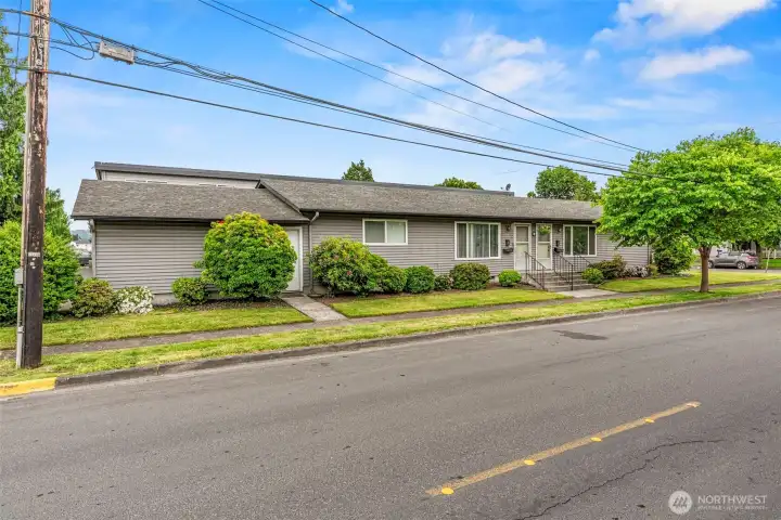 Welcome to 733 Delaware, a beautifully and newly remodeled duplex offering modern updates across both units