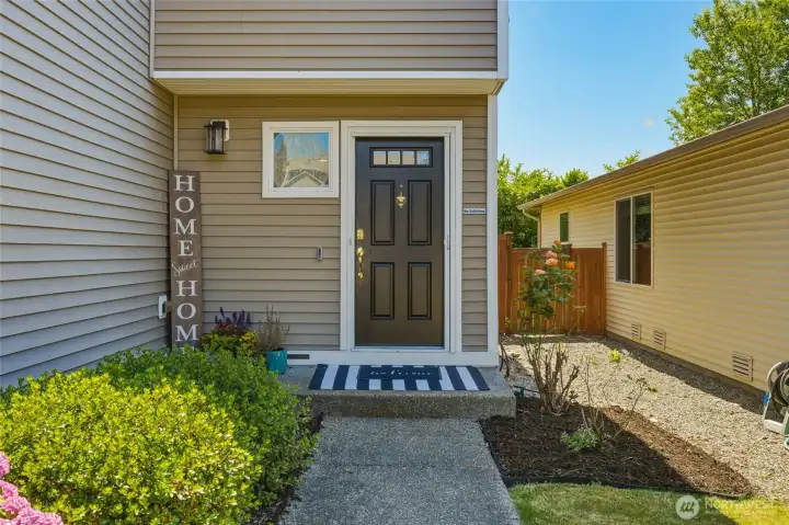 Great curb appeal on the walkway to this home Great curb appeal on the walkway to this home