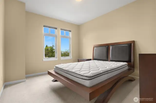 Primary bedroom - Bedroom furniture set can remain....or be taken out prior to closing - whatever the buyer wishes.