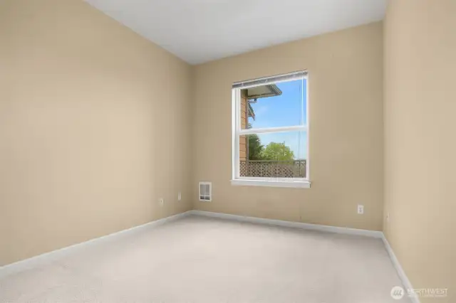 2nd bedroom - could be used as a den, office, or craft room