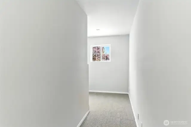 Small bonus/office space