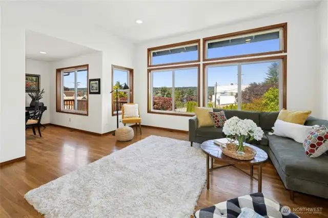 Huge great room 17'x18' with floor to ceiling windows overlooking your lush gardens and views of Liberty Bay