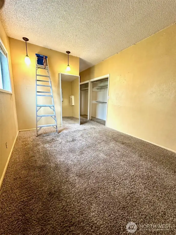 Main floor primary bedroom.