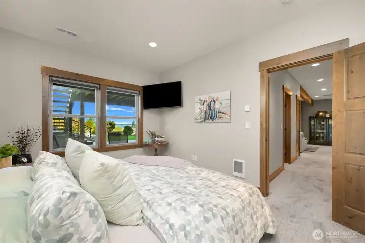 Lower level bedroom 4