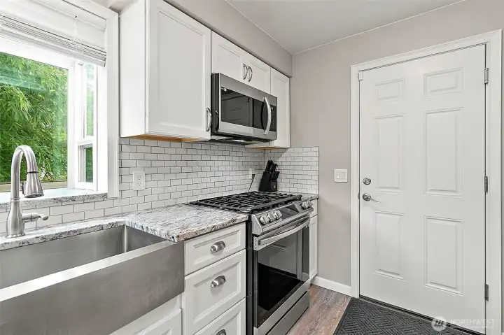 All appliances included.... including the freezer in the garage.