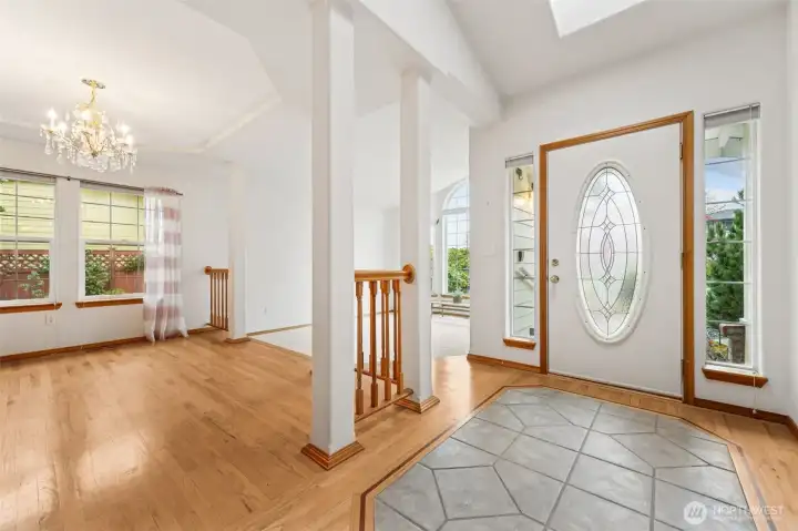 Lovely spacious entry way.