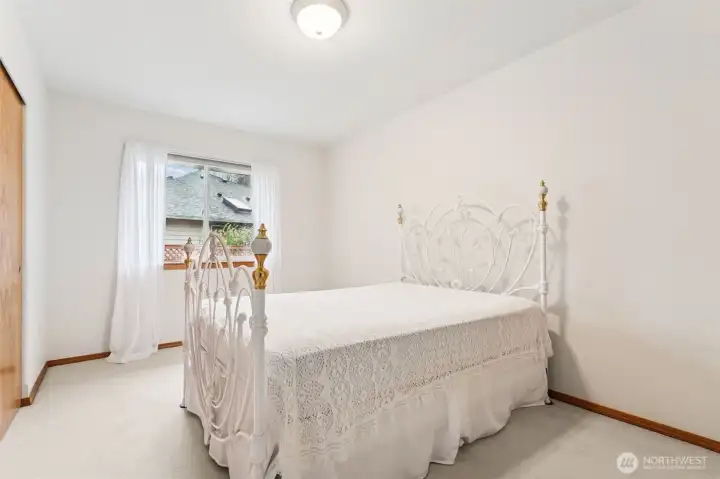 Large guest bedroom number 1.