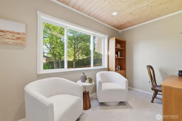 Flex space off of primary with seperate entrance as well