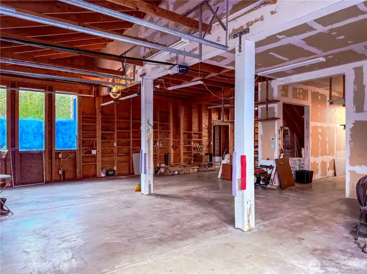 Deep garage bays