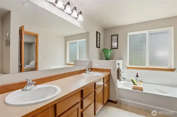 5 piece primary bath off the primary bedroom 5 piece primary bath off the primary bedroom