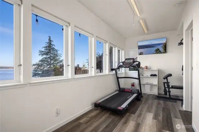 Views of the ferries as you use this bonus space as your gym, office or simply as a sunroom.