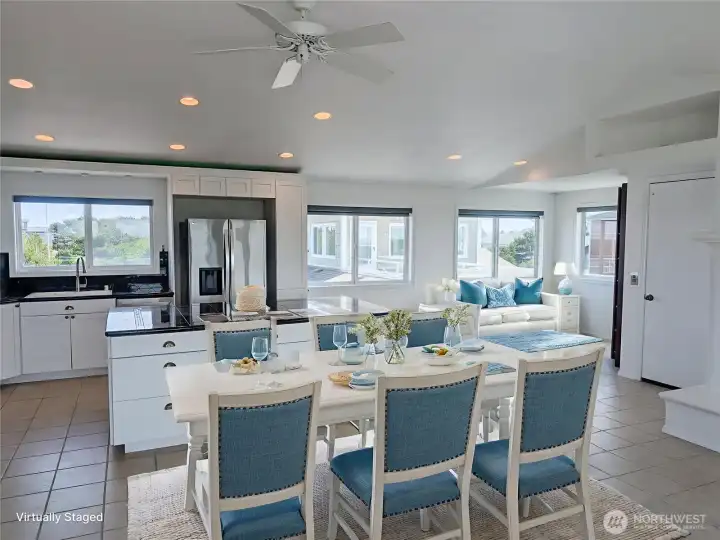 VITUALLY STAGED - FURNITURE NOT INCLUDED