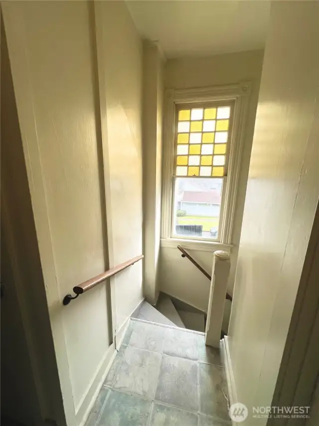 stairs down to laundry