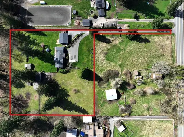 Flag lot with fantastic privacy (approximate property lines shown)