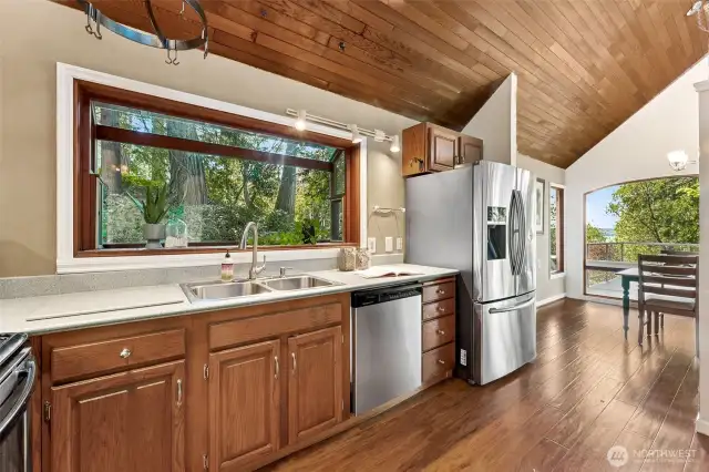 Spacious kitchen w/ lots of natural light
