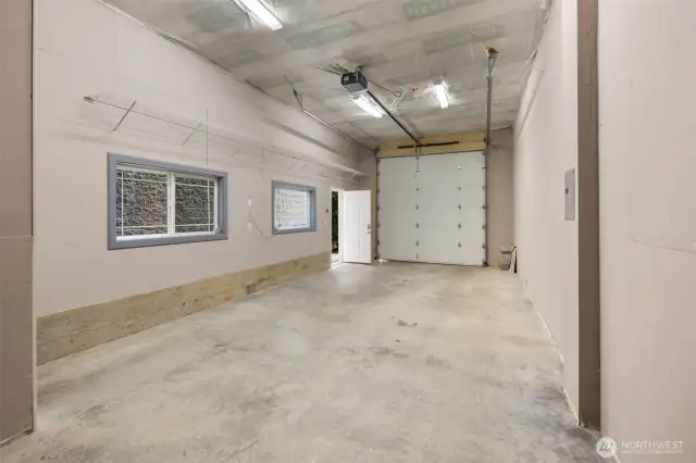 Oversized Garage for mother-in-law suite