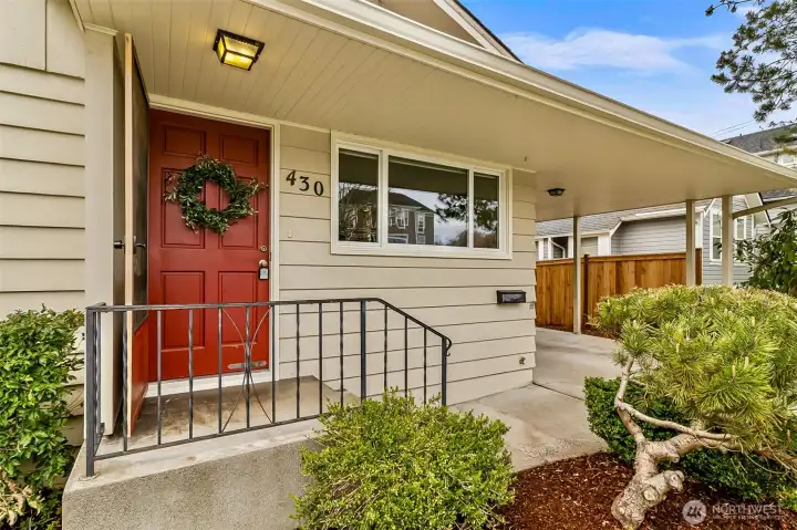Nice covered front porch