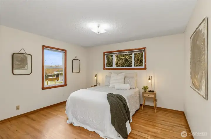 3rd bedroom looking out to the back yard, the lighting is fantastic in here