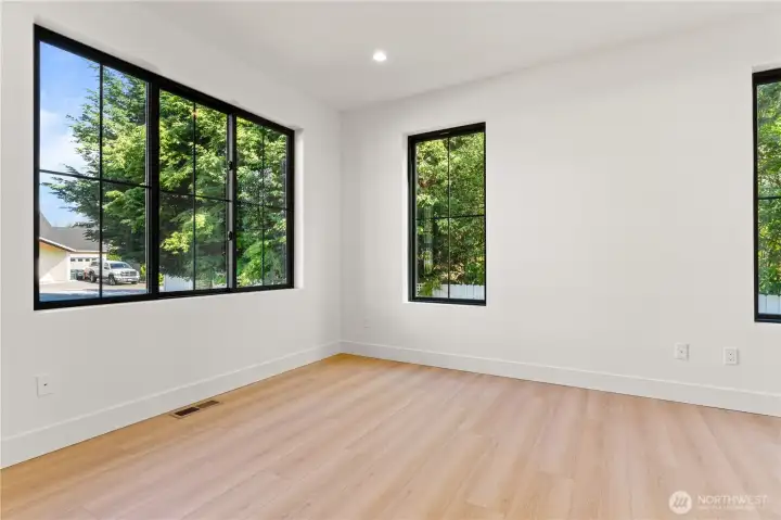 Flex room on main floor