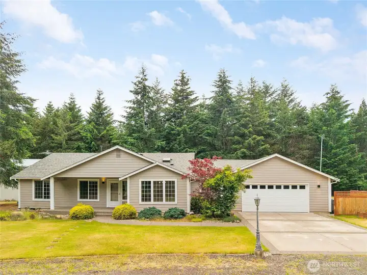 Welcome to 3995 SW Cimarron Ln. This home has it all.