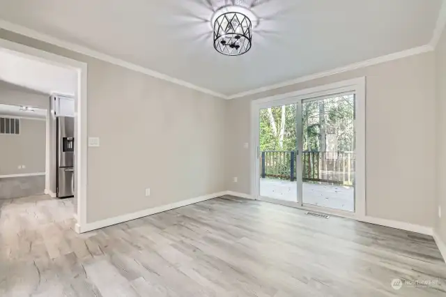 dining room looking towards back deck