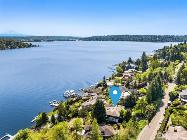 View of 180 degree of Lake Washington and Mt. Rainier