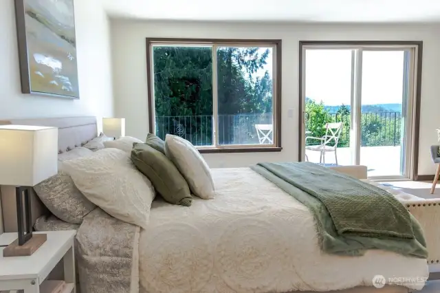 Primary looking toward the view deck. Can you imagine waking up to this each morning?!