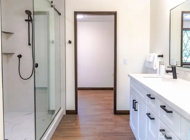 Spectacular oversized shower in the primary. suite.