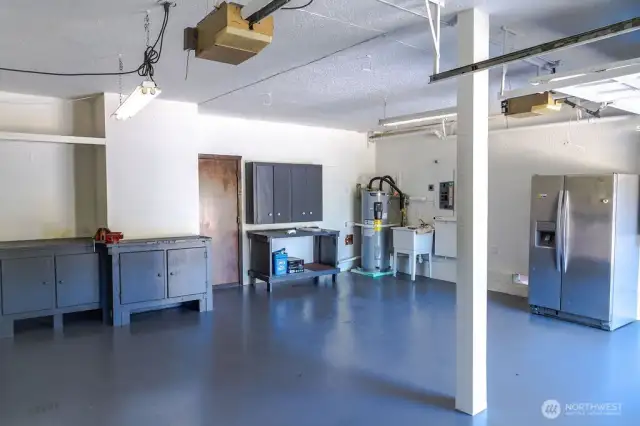 2 car garage, extra refrigerator stays.
