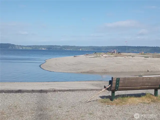3.5 miles of beaches, this is the North Beach overlooking   the lagoon!