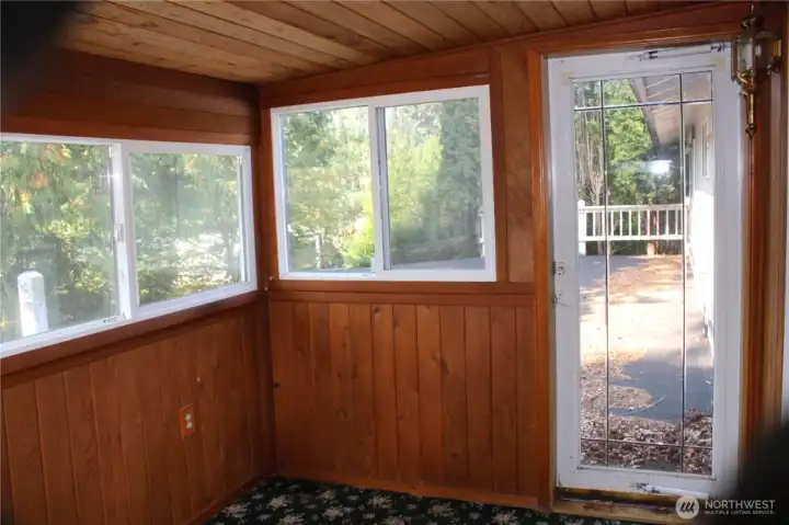 Coffee room with entry to rooftop deck