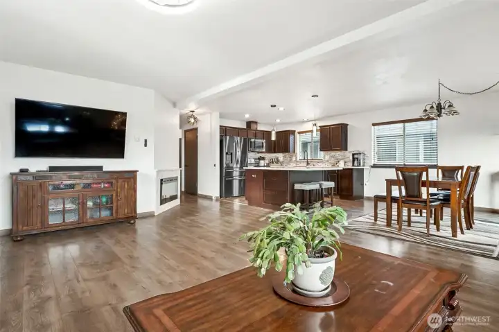 Living / Dining / Kitchen