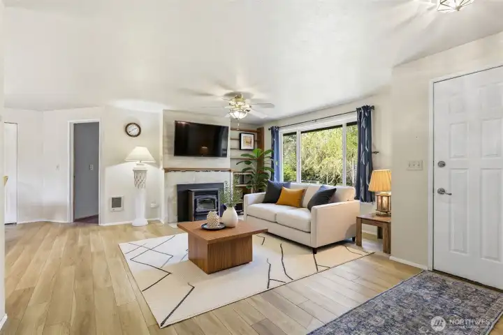 Entry to Living Room
