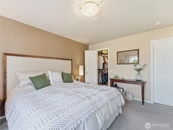 Primary bedroom featuring continental en-suite bathroom acces